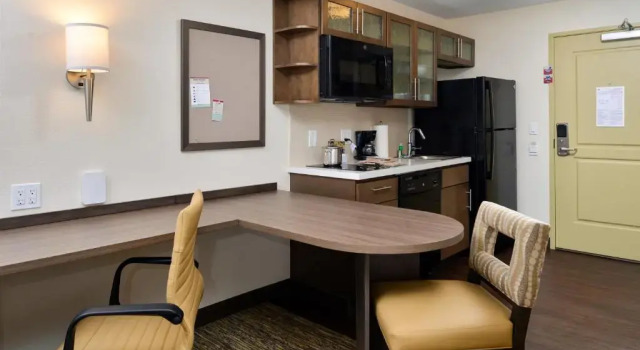 Люкс Candlewood Suites - Lodi by IHG