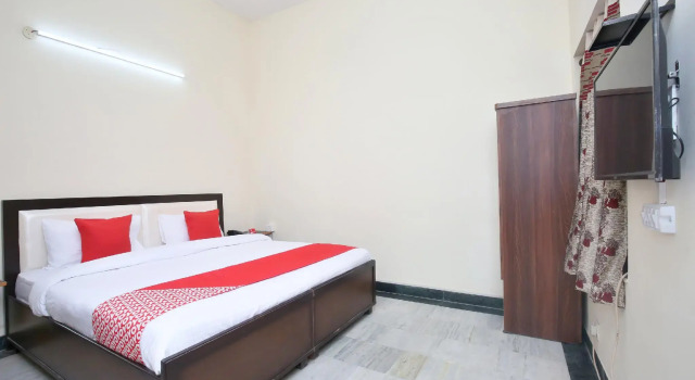 OYO Flagship 14326 Hotel Moonlight, Book Hotel Mohali Punjab