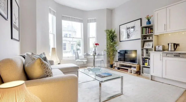 Contemporary Clapham Home Near Wandsworth Common