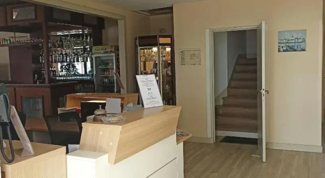 Hôtel Miramar, Забронировать Отель Отели Ла-Сьота с парковкой, рядом с Plage Cyrnos, Парковка