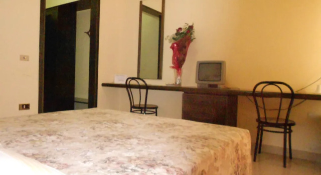 Двухместный номер Economy с балконом и с видом на озеро Hotel Le Dune