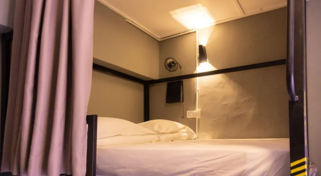Номер Comfort Traveller Bunker Hostel