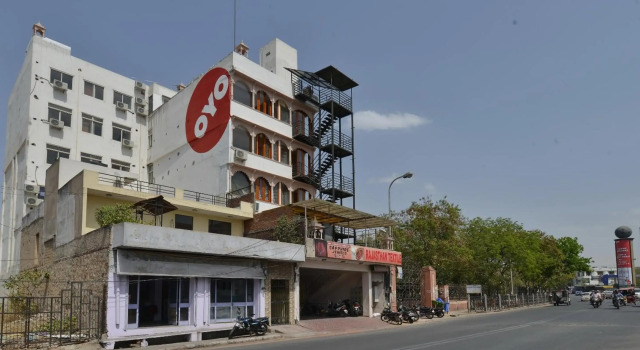 Hotel O Heritage Haveli, Забронировать Отель Отели штата Раджастхана с завтраком, Завтраки