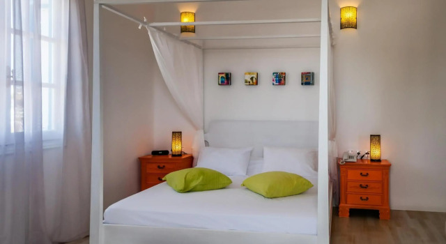 Eiriana Luxury Suites, Réserver Hôtel Plaka Milou 
