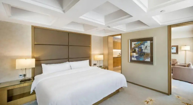 Люкс с балконом The L.A.Hotel