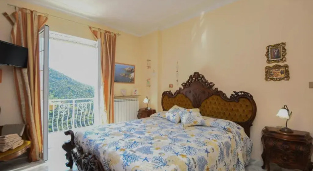 Двухместный номер Standard с балконом и с видом на море B&B Why not Jona?