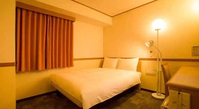 Двухместный номер Economy Toyoko Inn Kashiwa eki Nishi guchi