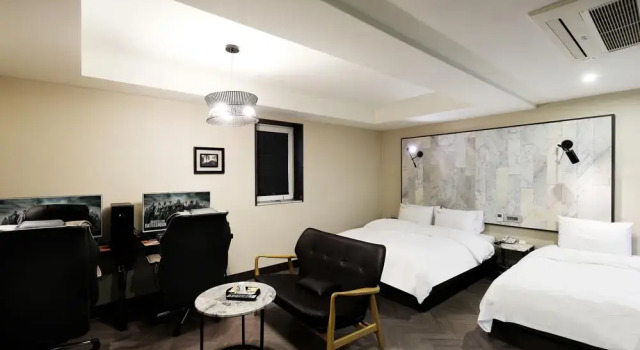 Двухместный люкс Отель Mind Hotel
