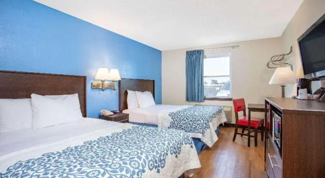 Номер Standard Days Inn by Wyndham Lancaster PA Dutch Country