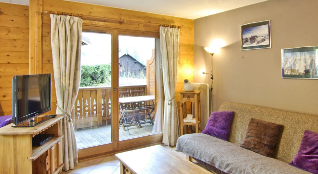 Ground floor of a chalet located at 10 minutes walk from the centre of Chamonix, Забронировать Шале Виллы Овернь-Рона-Альпы, Вилла