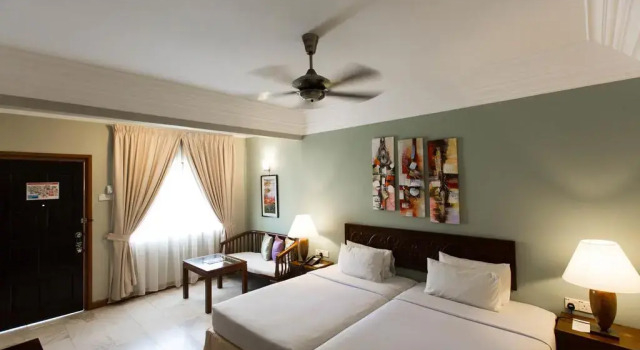 Номер Deluxe Frangipani Langkawi Resort