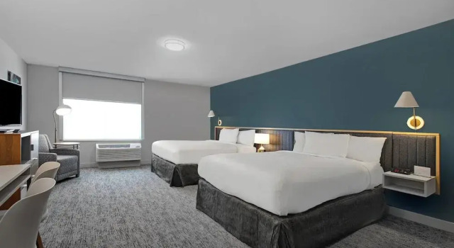 Четырёхместный люкс TownePlace Suites by Marriott Phoenix Glendale Sports & Entertainment District