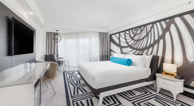 Номер Deluxe с балконом и с видом на гавань Pullman Cairns International