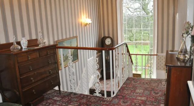 Heath House, Book Hotel Ossett West Yorkshire