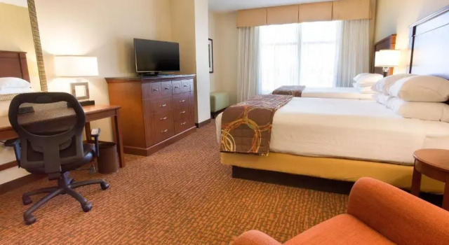 Четырёхместный номер Superior Drury Plaza Hotel Phoenix Tempe