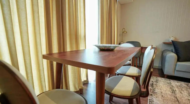 Gul Proje Express - Block B, Flat 76, Varaa Hotelli Hotellit Marmara-alue pysäköinnillä, Pysäköinti