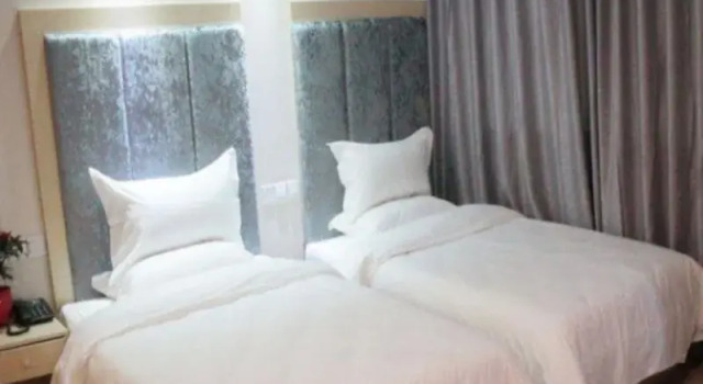 Kaifeng Dong Jing International Business Hotel, Book Hotel Kaifeng Henan