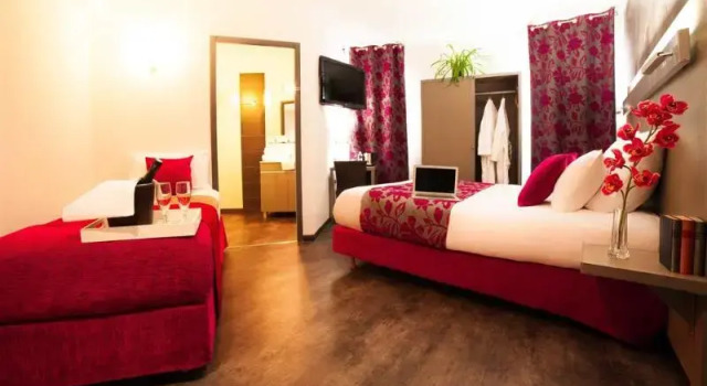 Семейный номер Standard The Originals City, Hôtel Les Dômes, Perpignan Sud Saleilles
