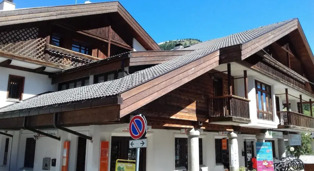 Appartamenti Al Centro, Prenota Hotel Hotel a Veneto con parcheggio, Parcheggio