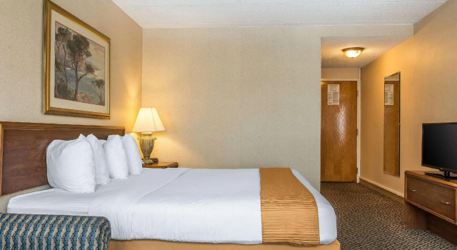 Двухместный номер Standard Quality Inn and Conference Center