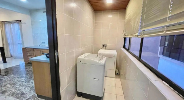PENTHOUSE MARINA COURT VACATION HOME 4 BEDROOMS KOTA KINABALU 14pax, Забронировать Отель Кота-Кинабалу Сабах, рядом с KK Esplanade