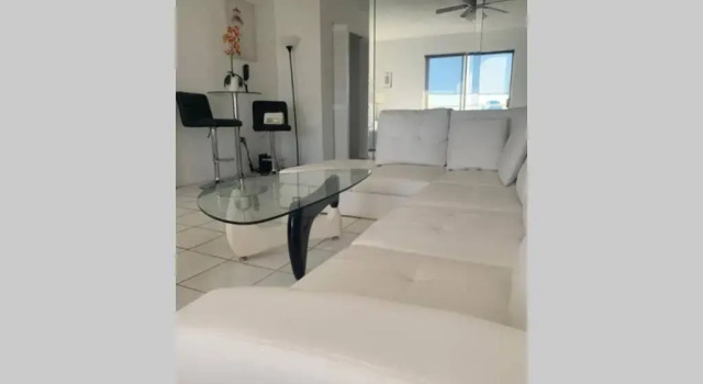 Fantastic Studio with Incredible Bay Views
