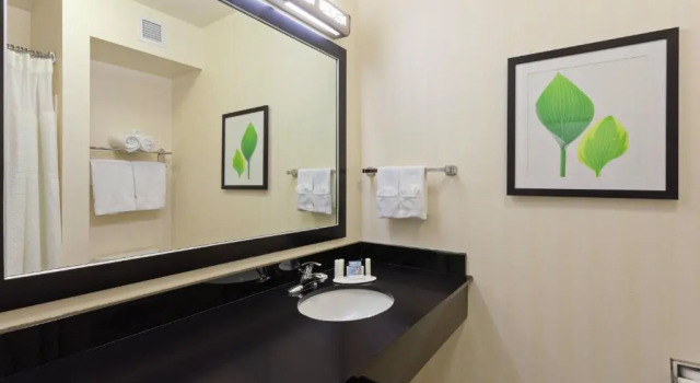 Номер Standard Fairfield Inn & Suites - Los Angeles West Covina