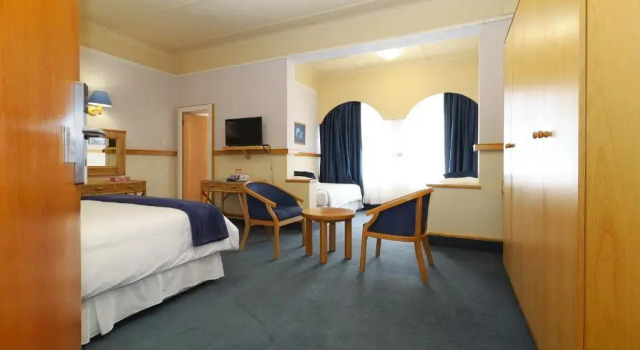 Номер Deluxe The Humewood Hotel
