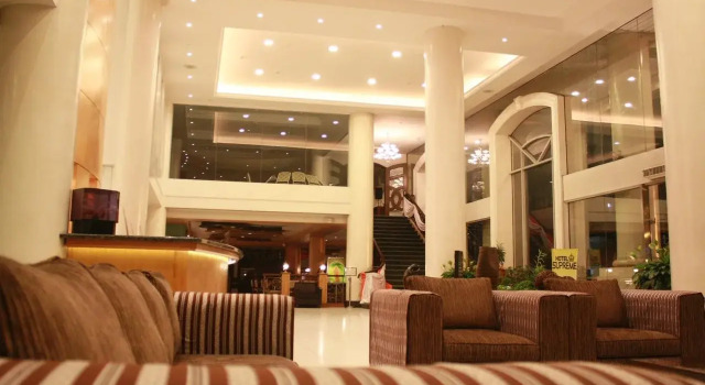 Hotel Supreme