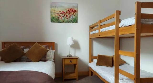 Helmsdale Lodge Hostel, Book Hostel / Vandrerhjem Helmsdale 