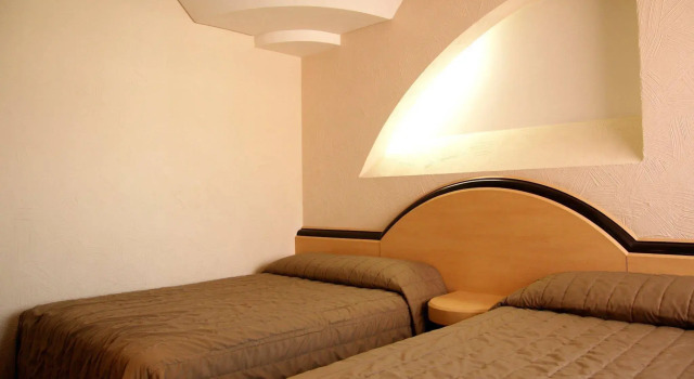 Portonovo Hotel & Suites, Забронировать Отель Отели Мехико с парковкой, рядом с Театр «Арт-Хаус-Мехико», Парковка