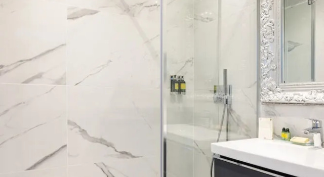 Двухместный номер Standard с балконом и с частичным видом на море Hôtel La Villa Cap d’Antibes
