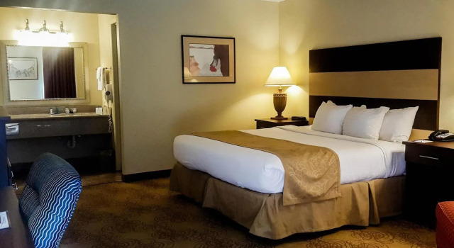 Номер Standard Best Western Pine Springs Inn