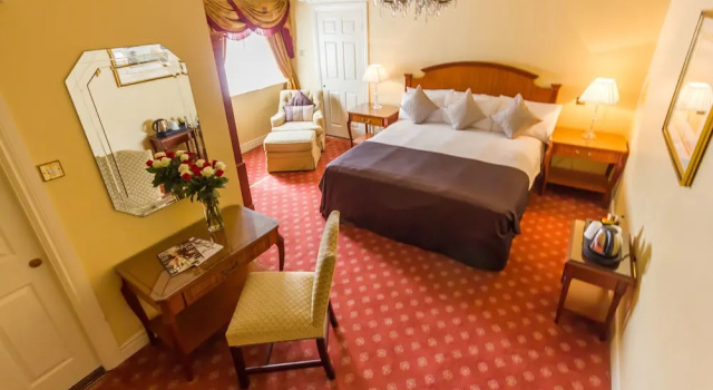 Двухместный номер Deluxe TF Royal Hotel & Theatre