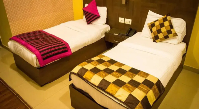 OYO Rooms Sector 15 Part 2, Забронировать Отель Отели Гургаон 3 звезды, рядом с Motorola Solutions India, 3*