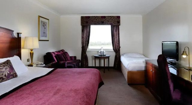 Семейный номер Executive Macdonald Inchyra Hotel & Spa