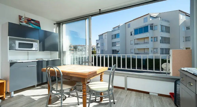 Апартаменты Apartment in Agde Near Beach & Heated Pool