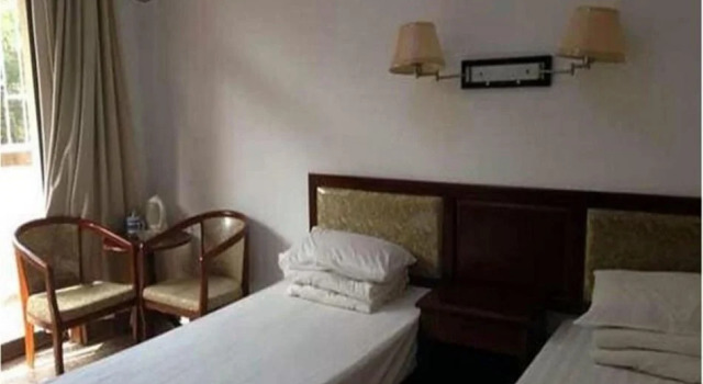 National Library Training Base Changli, Book Hotel Qinhuangdao Hebei