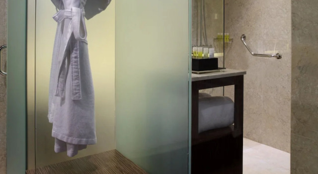 Трёхместный семейный номер Standard Sthala, A Tribute Portfolio Hotel, Ubud Bali