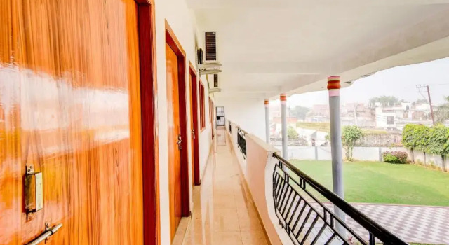 Usha Guest House by OYO Rooms