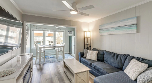 Bayside Waterfront Retreat in Ocean City, Забронировать Апартаменты/квартира Оушен-Сити Мэриленд, рядом с Roland E. Powell Convention Center &amp; Visitors Info Center