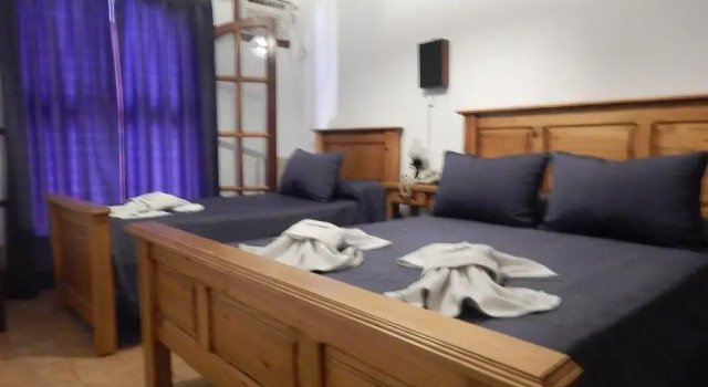 Трёхместный номер Standard Hotel Colonial