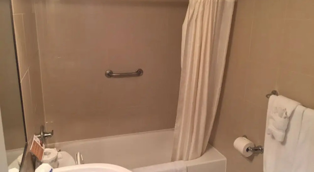 Двухместный люкс с балконом Motel Du Chevalier