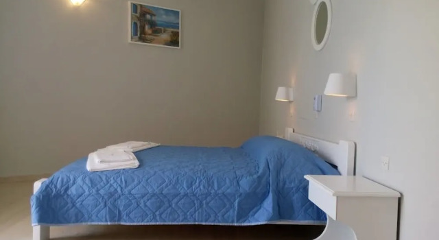 Номер Standard с балконом и с видом на сад Avra Beach Hotel