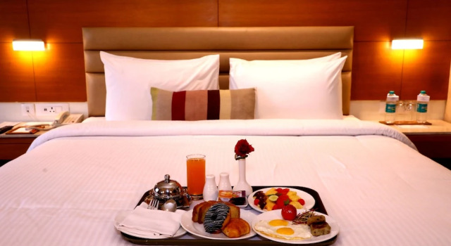 Двухместный номер Deluxe с балконом Nataraj Sarovar Portico