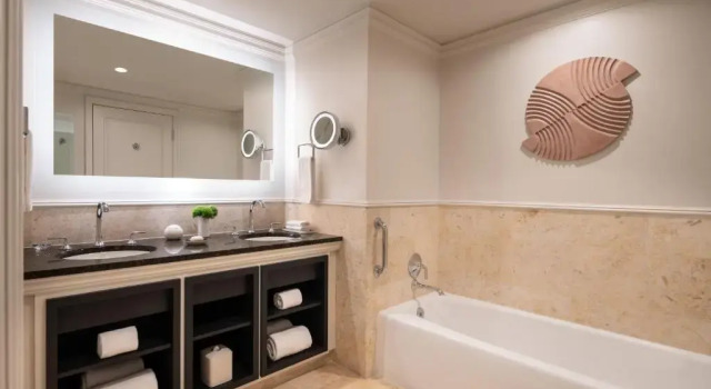 Номер Standard с красивым видом из окна The Ritz-Carlton, Grand Cayman