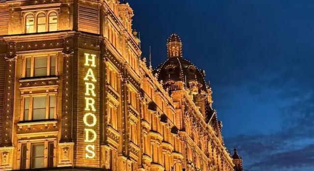 Апартаменты Buckingham Palace 4BR Family Stay Cathedral View