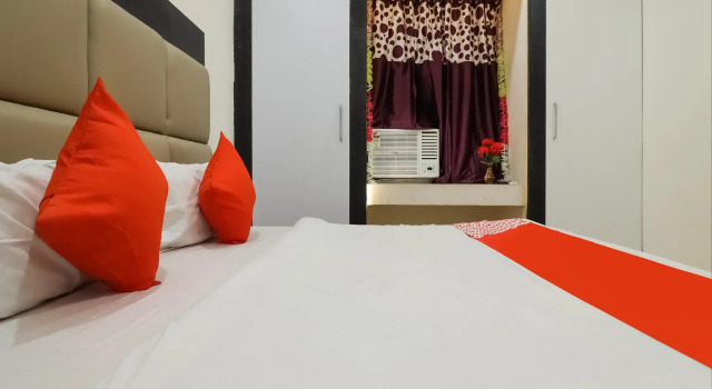 OYO 71116 Hotel Kanchan Palace, Забронировать Отель Отели штата Махараштры 3 звезды, 3*