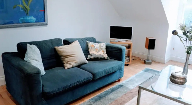 1 Bedroom Penthouse Apartment On Royal Mile, Забронировать Апартаменты/квартира Эдинбург Midlothian, рядом с Национальный музей Шотландии
