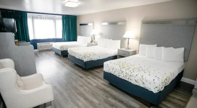 Трёхместный номер Standard Anchor Beach Inn